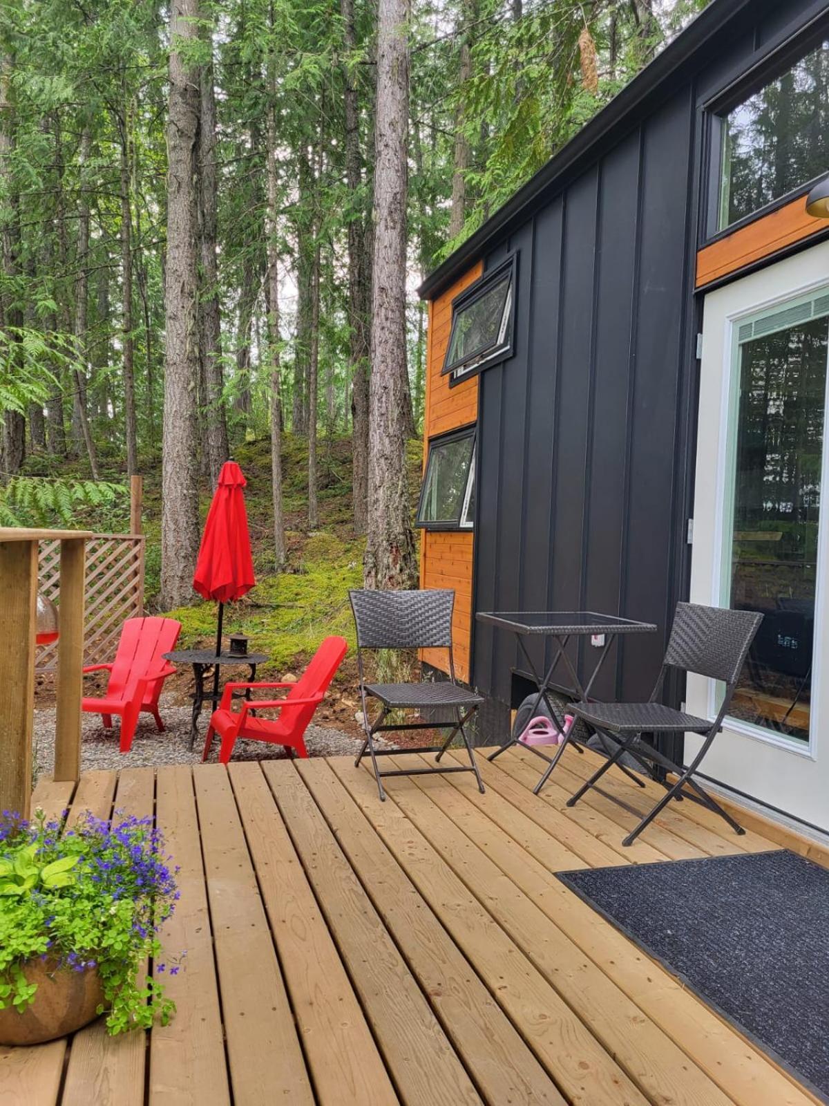 Forest Nook * Queens Bay